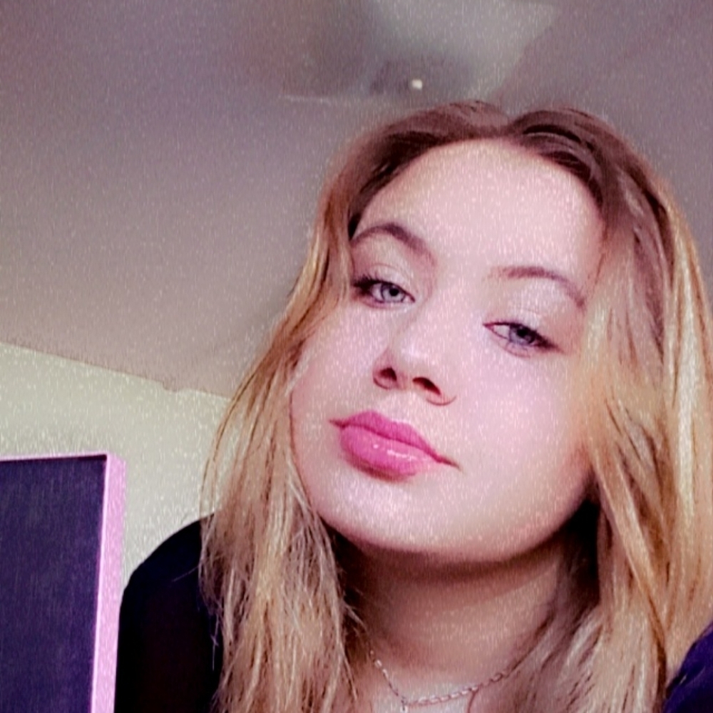 Meet your Posher, Mackenzie